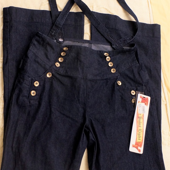 jeans with lots of buttons